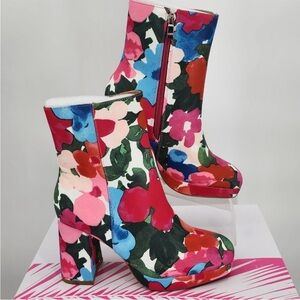 NIB!! Corkys HEY GIRL! Flower Slug Bug Platform Boots Size 6